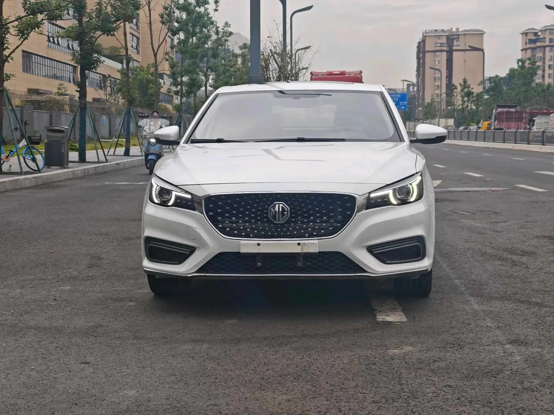 2019 MG MG6 thumbnail 2