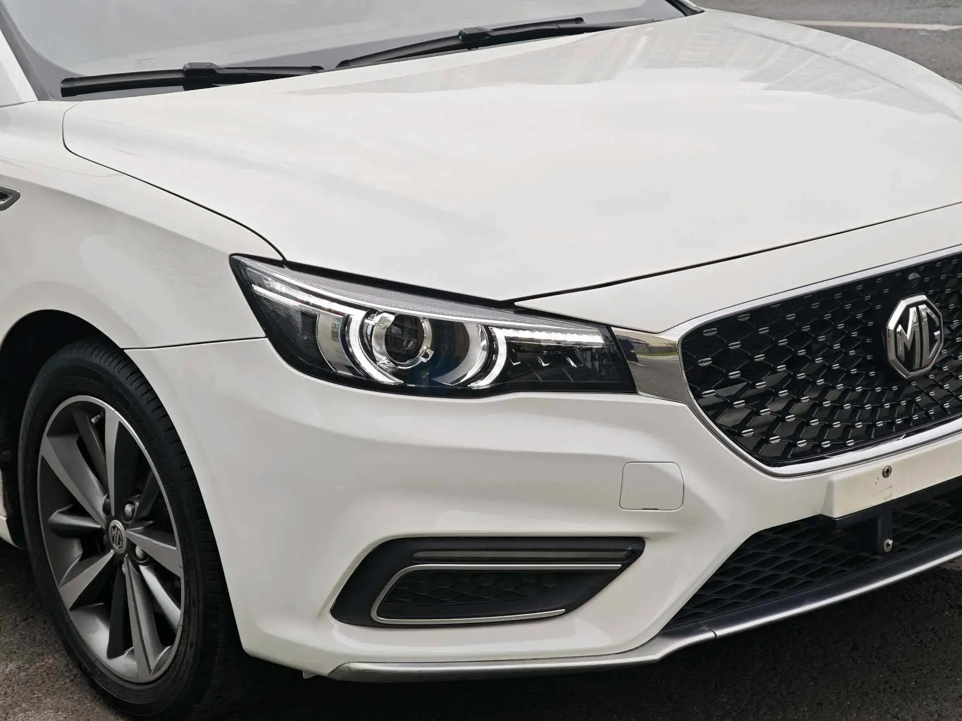 2019 MG MG6 thumbnail 4