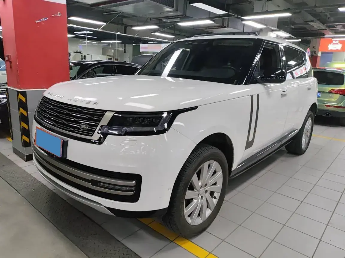 2022 LAND ROVER view 1