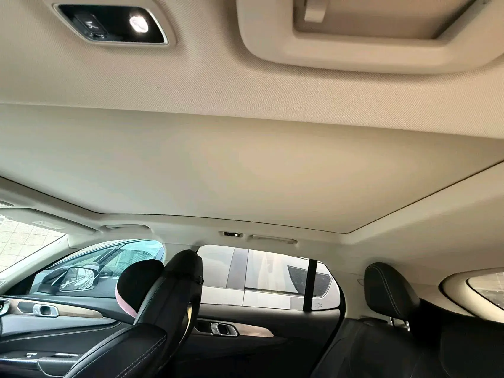 2019 LYNK&CO 01 thumbnail 4