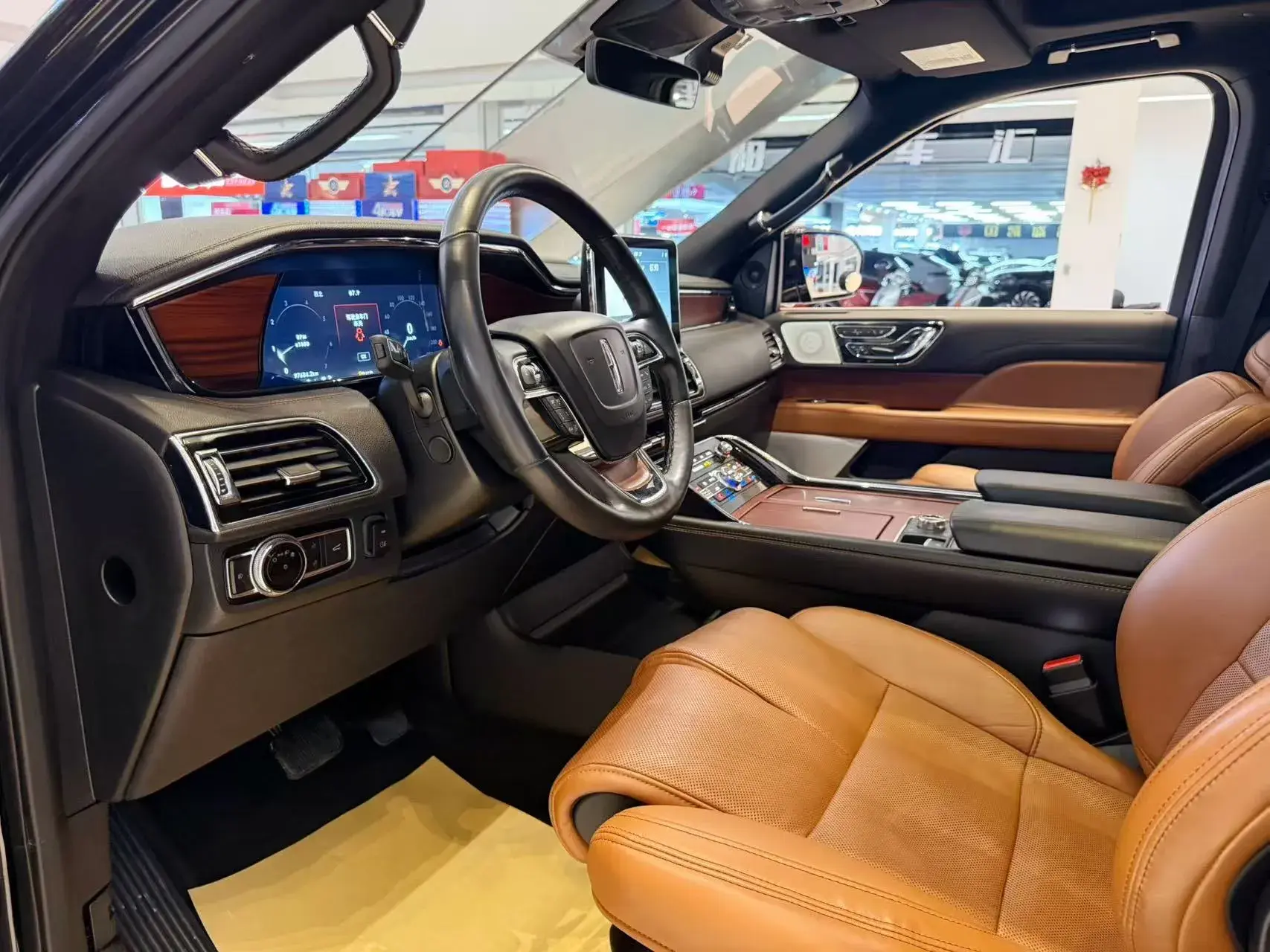 2020 LINCOLN NAVIGATOR thumbnail 4