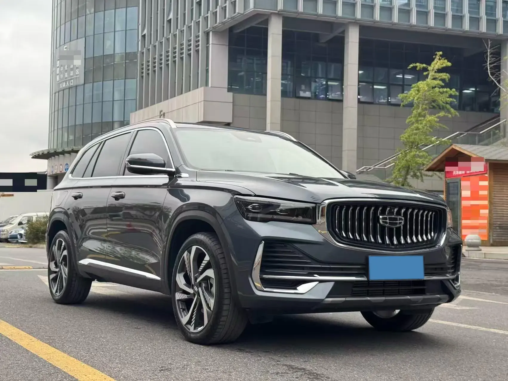 2024 GEELY MONJARO thumbnail 3