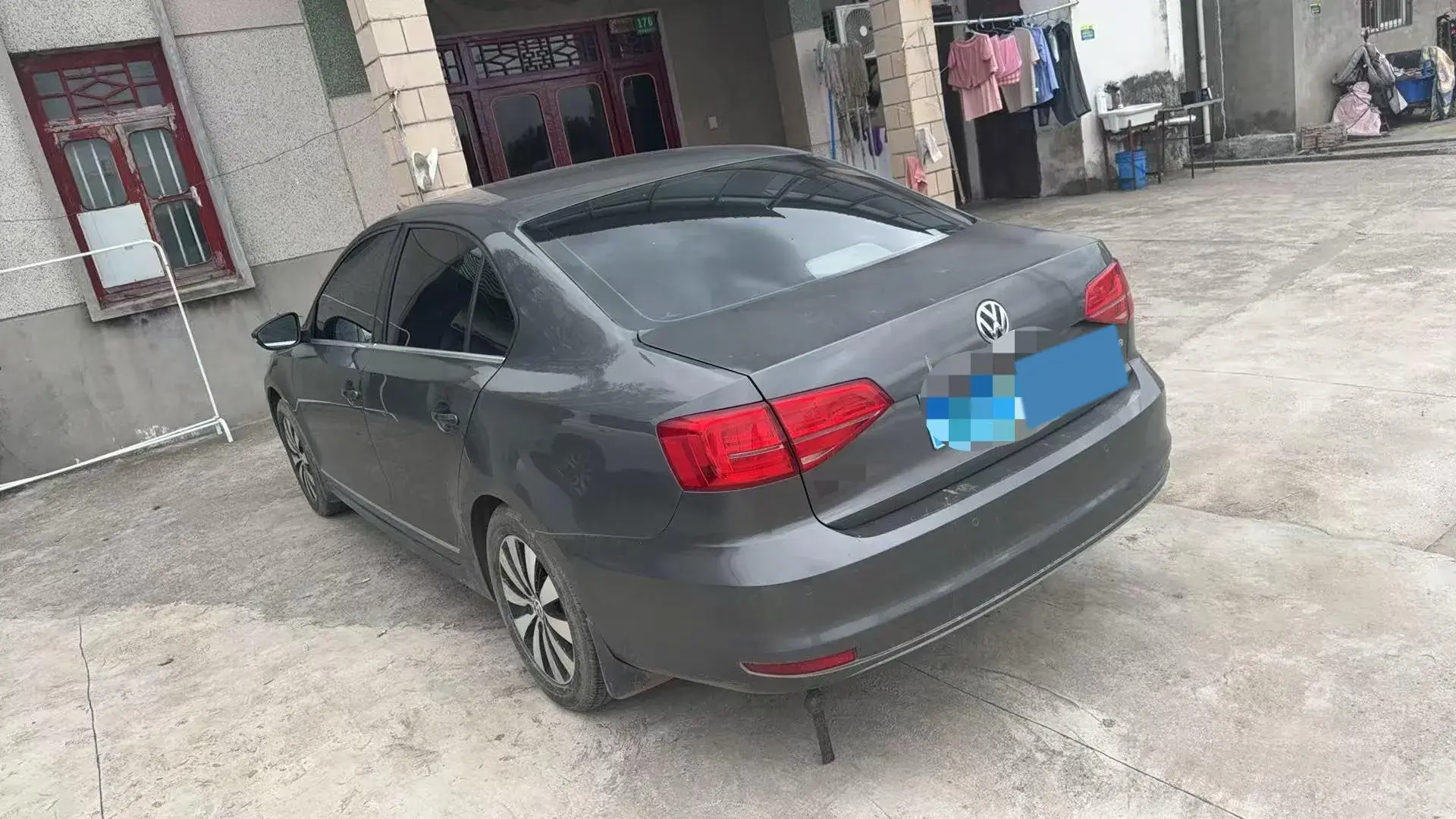 2018 VOLKSWAGEN SAGITAR thumbnail 4