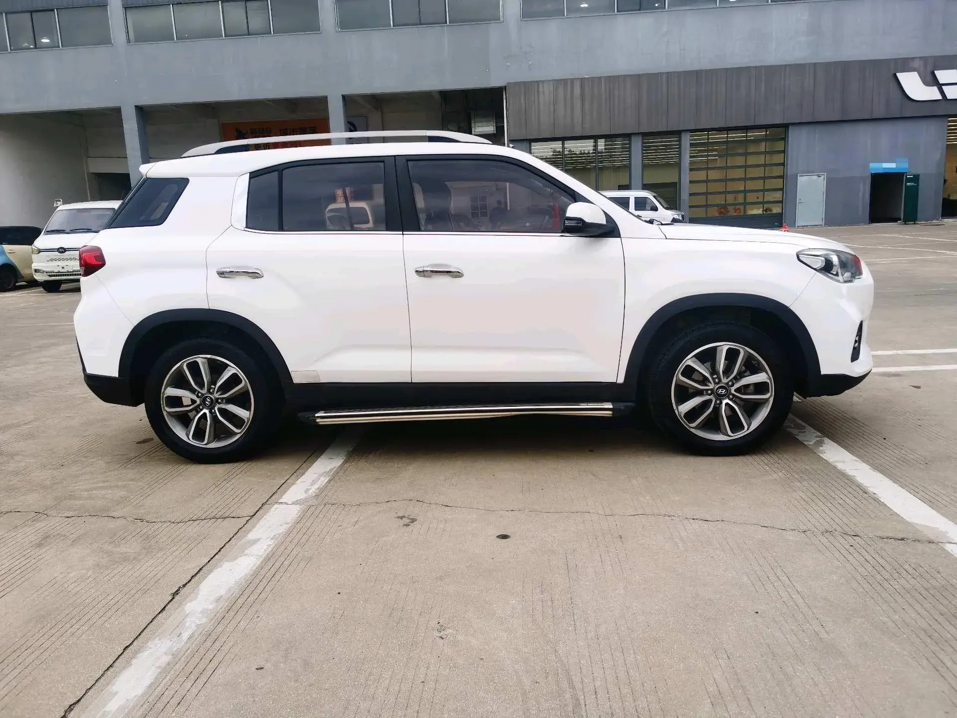 2018 HYUNDAI IX35 thumbnail 3