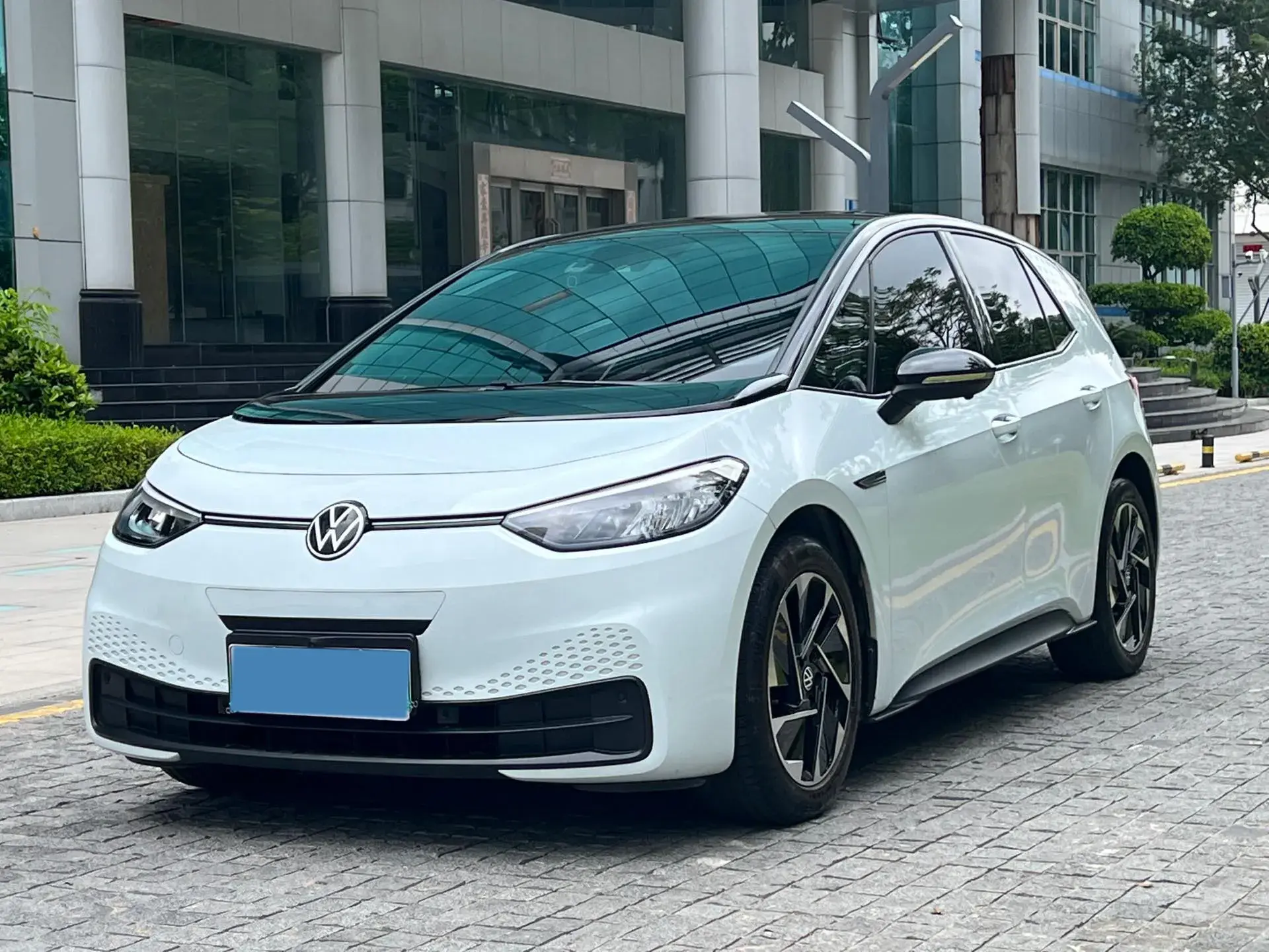 2023 VOLKSWAGEN ID.3 view 1