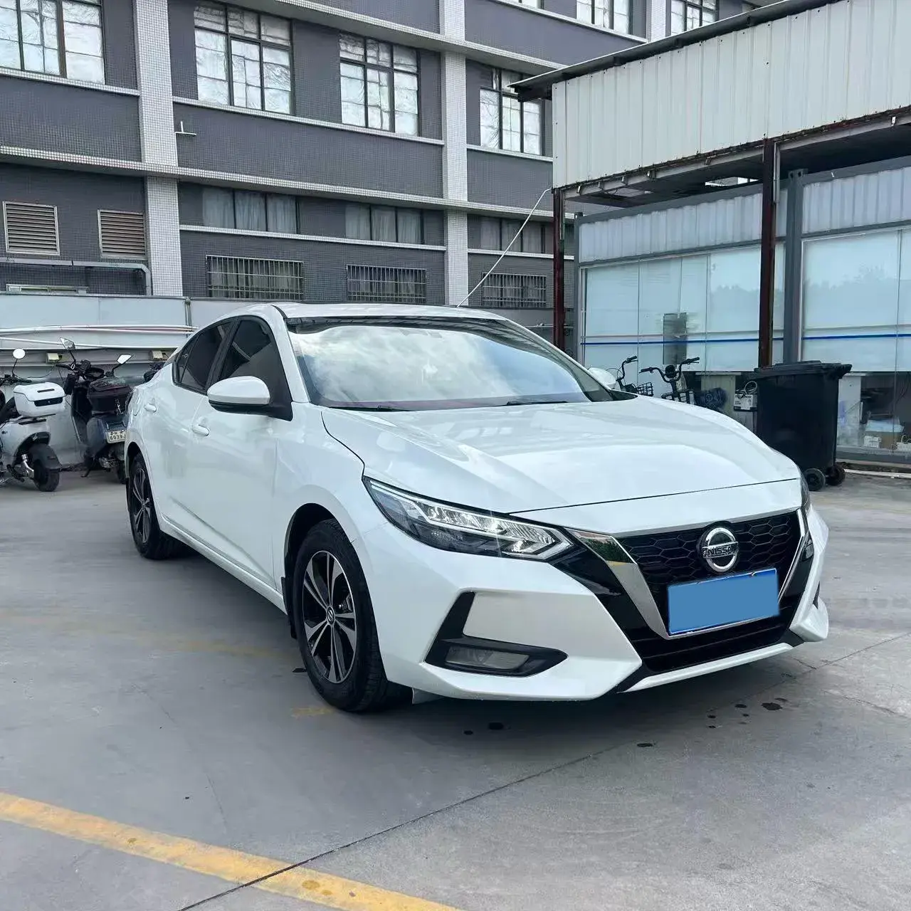 2022 NISSAN SYLPHY thumbnail 3