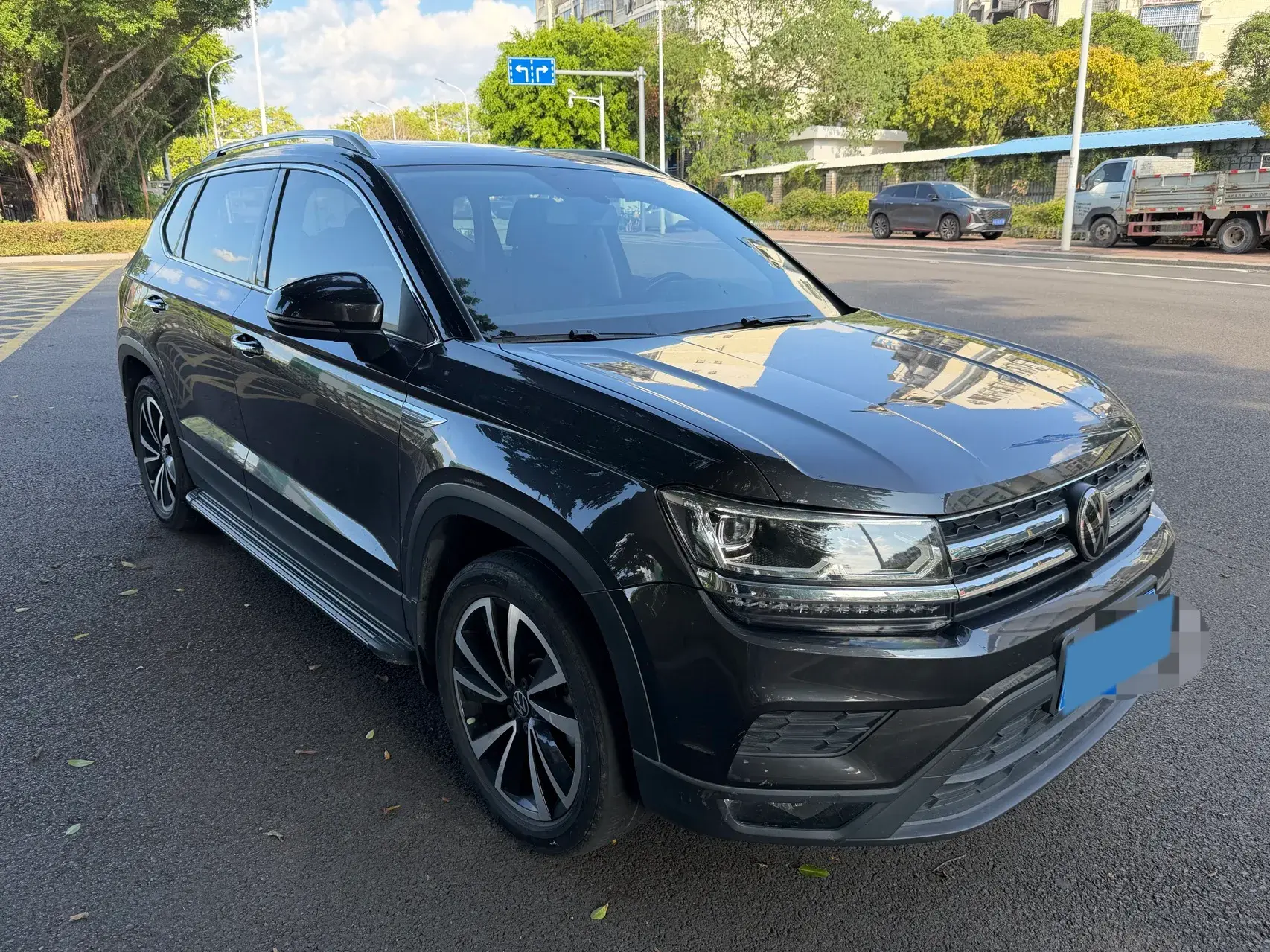 2021 VOLKSWAGEN THARU thumbnail 2