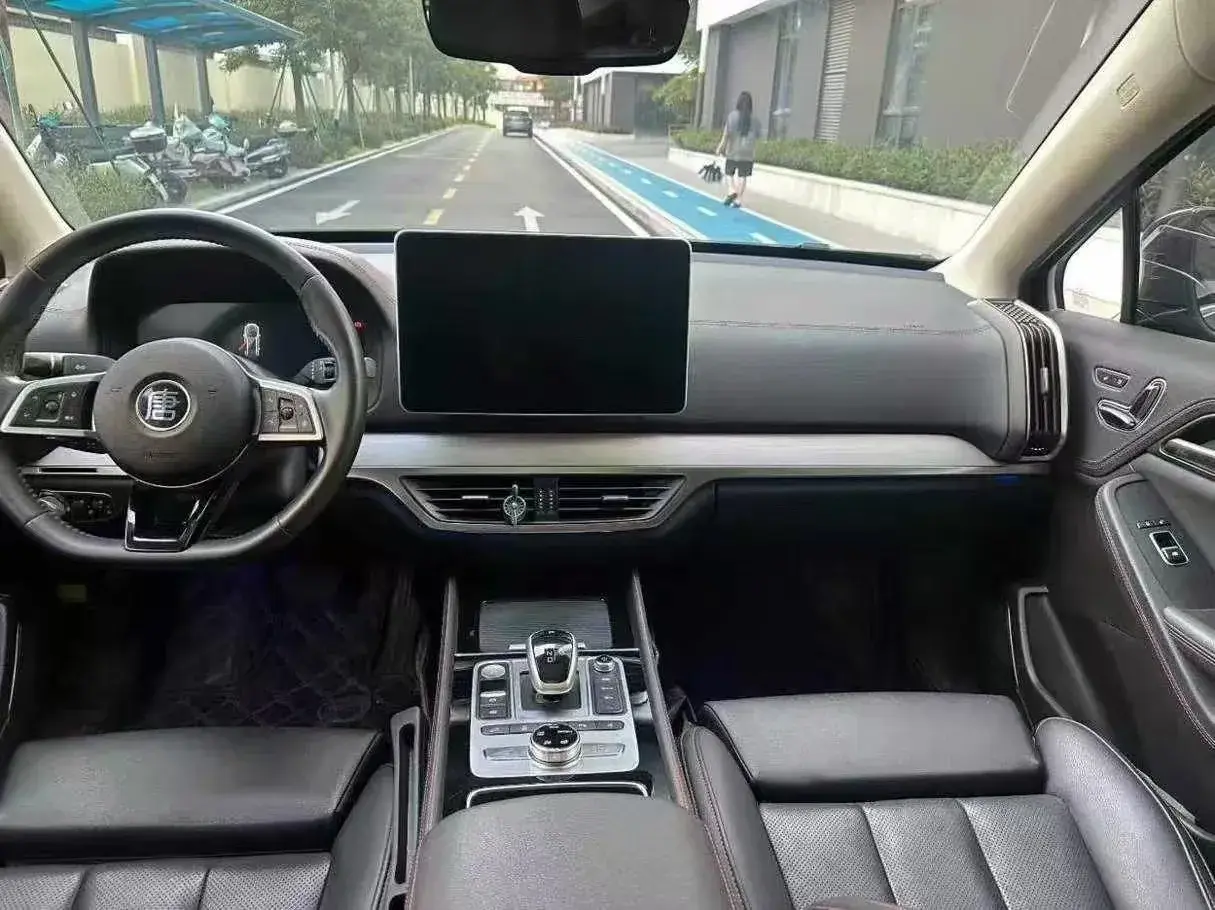 2018 BYD TANG thumbnail 4