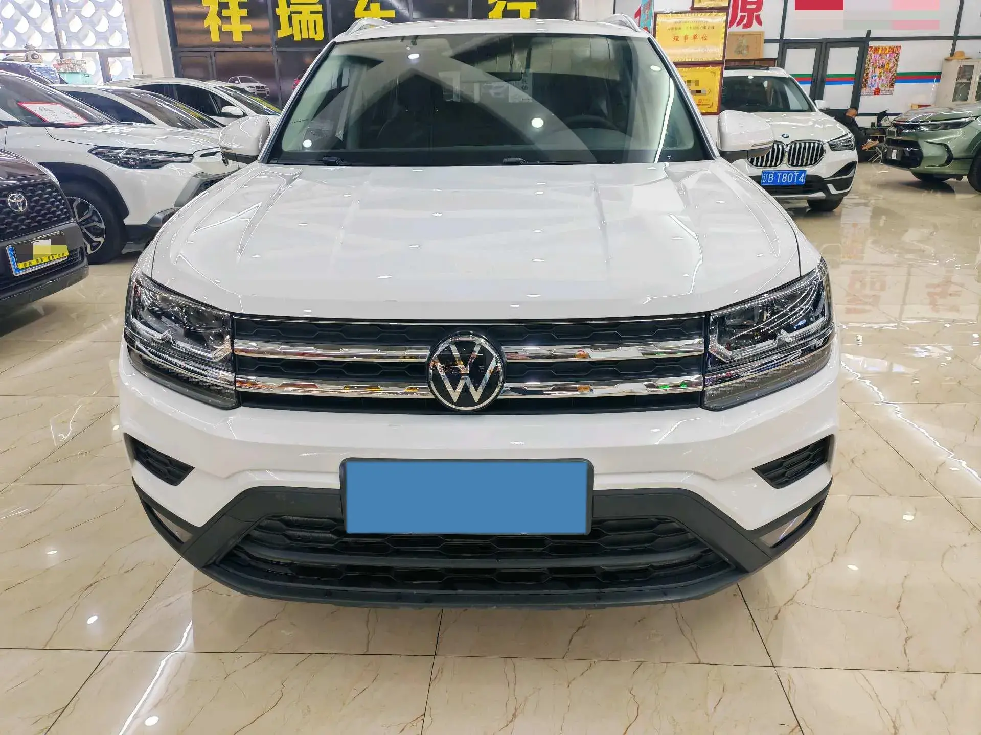 2021 VOLKSWAGEN THARU thumbnail 2