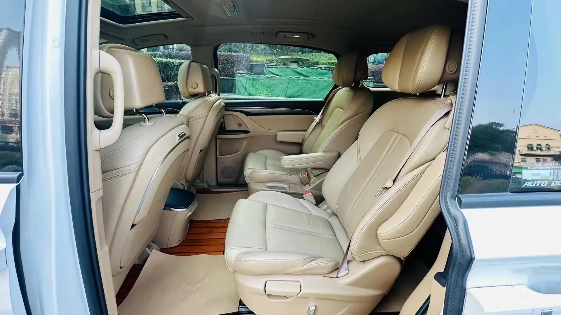 2023 BUICK GL8 thumbnail 4