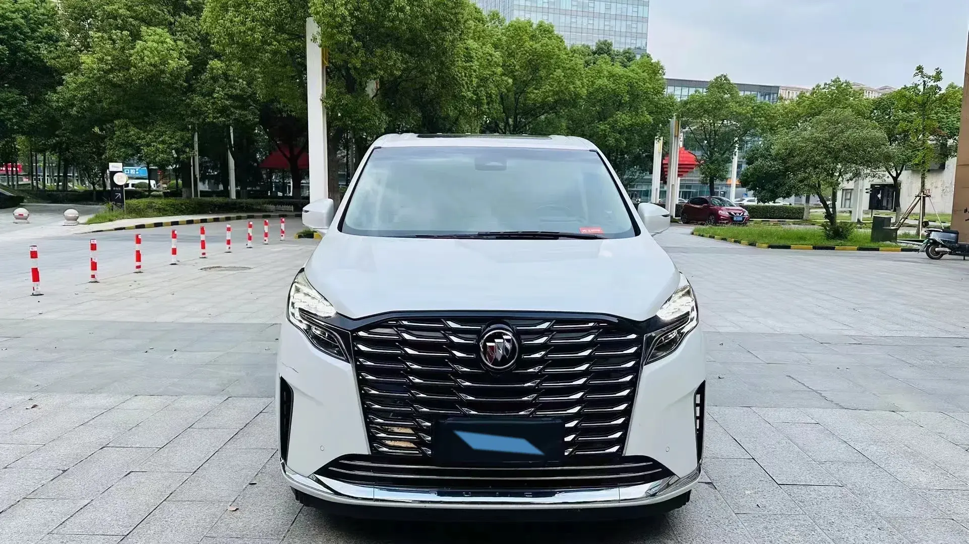 2023 BUICK GL8 thumbnail 2