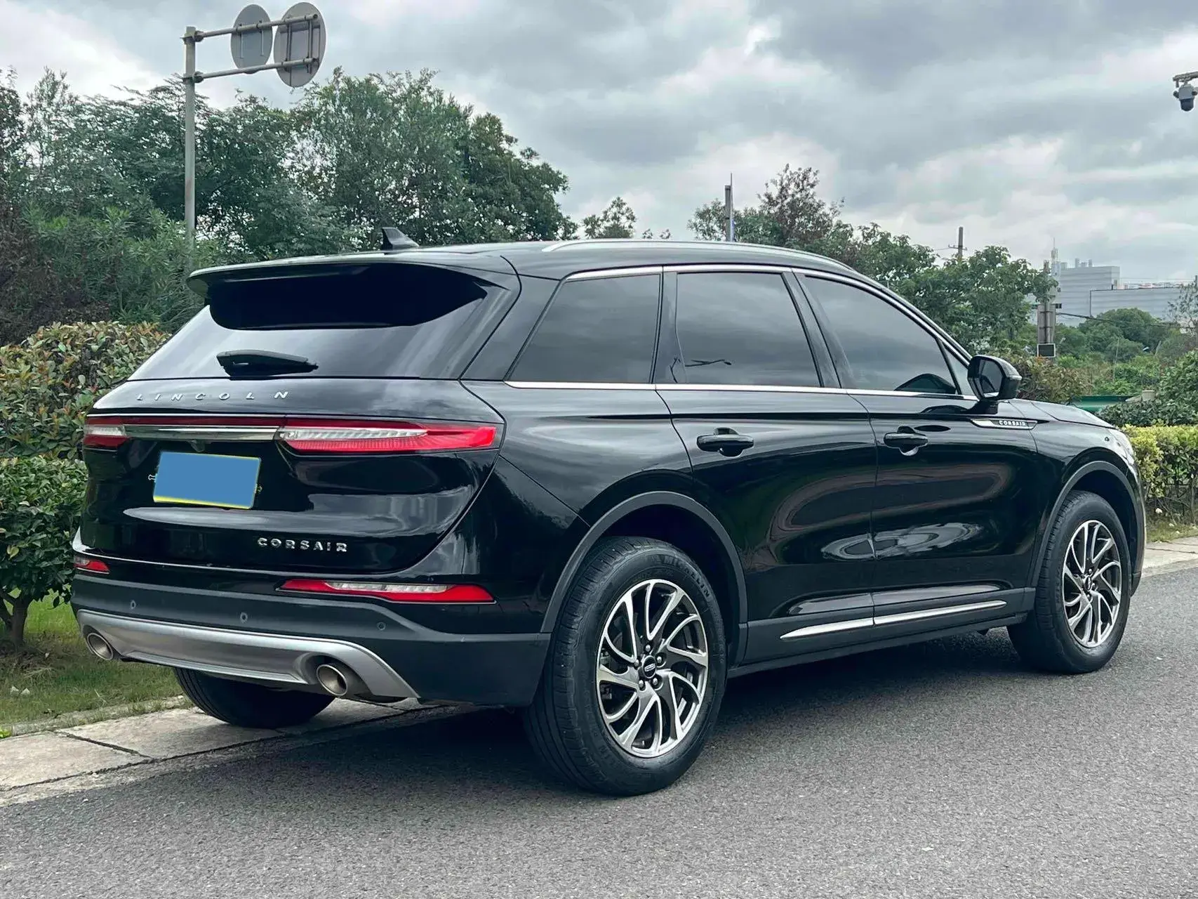 2021 LINCOLN CORSAIR thumbnail 3