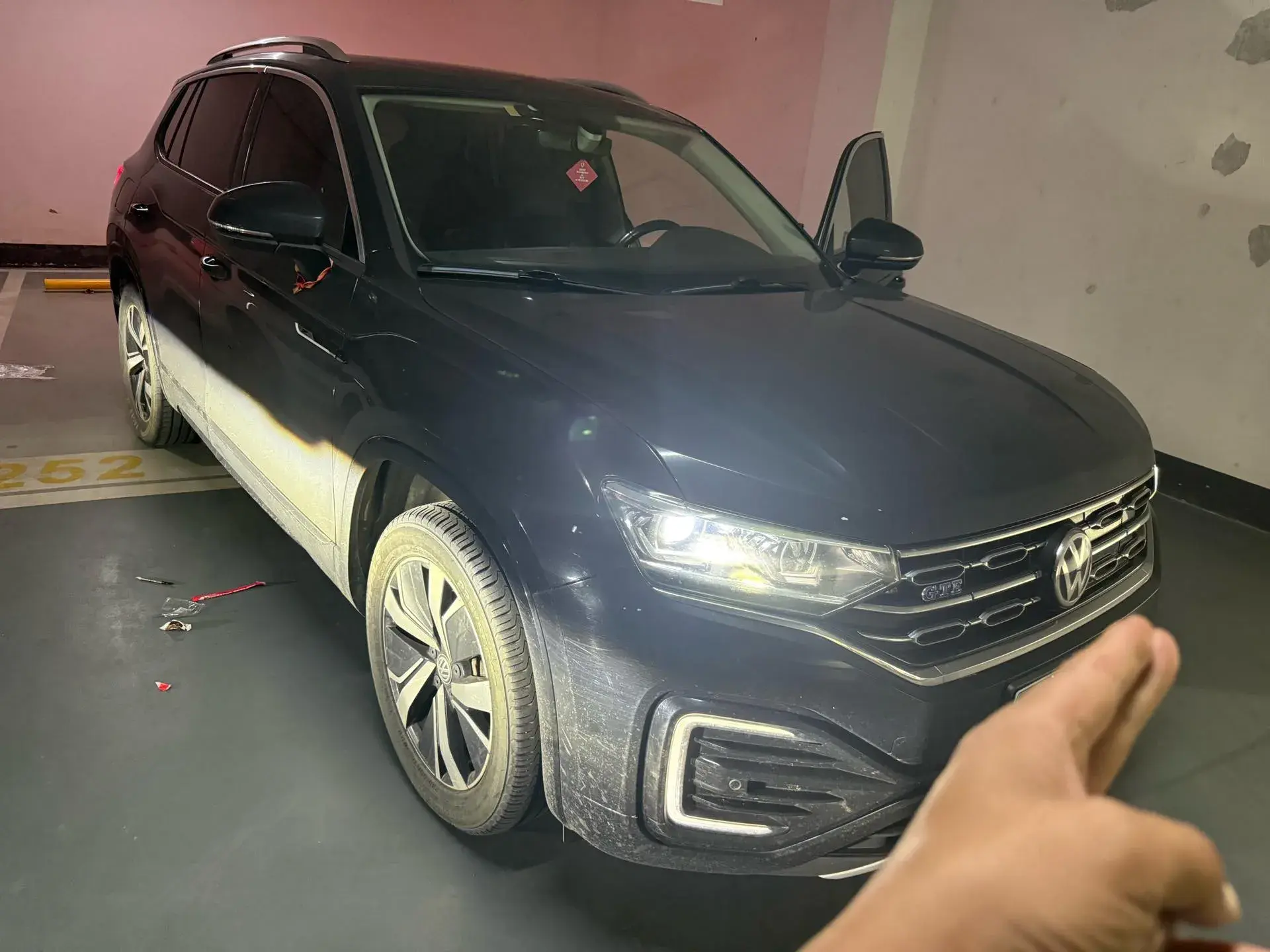 2020 VOLKSWAGEN TAYRON thumbnail 2