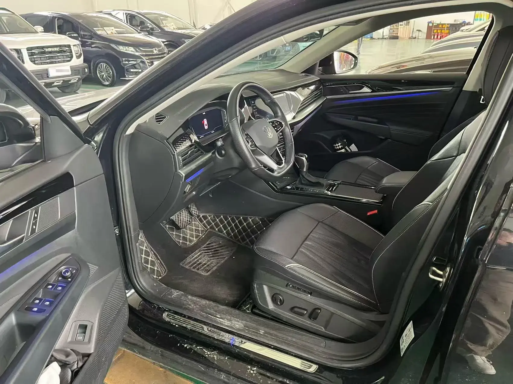 2022 VOLKSWAGEN PASSAT thumbnail 3