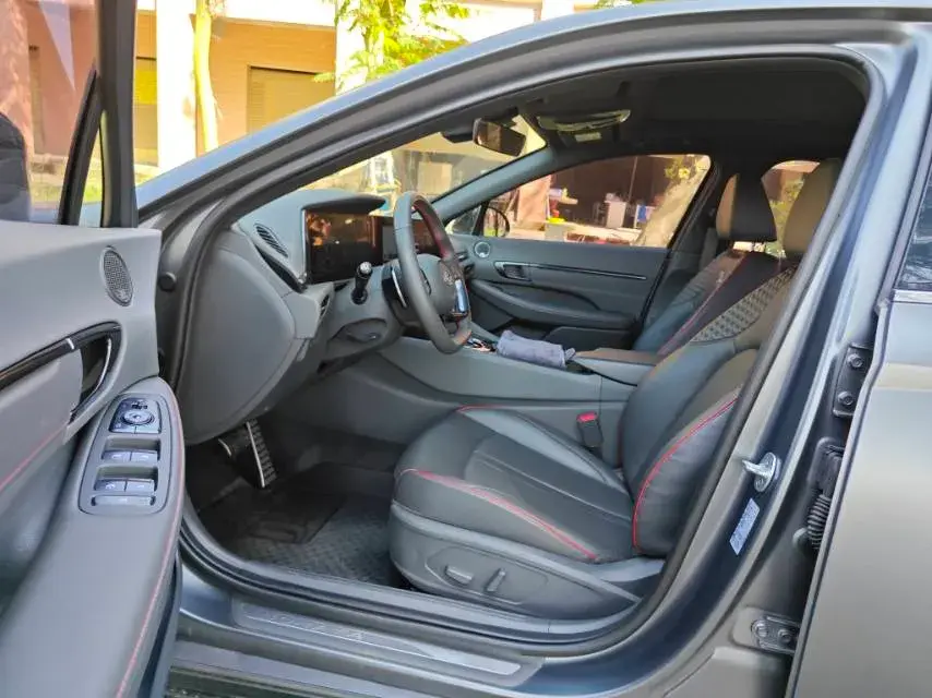 2020 HYUNDAI SONATA thumbnail 3