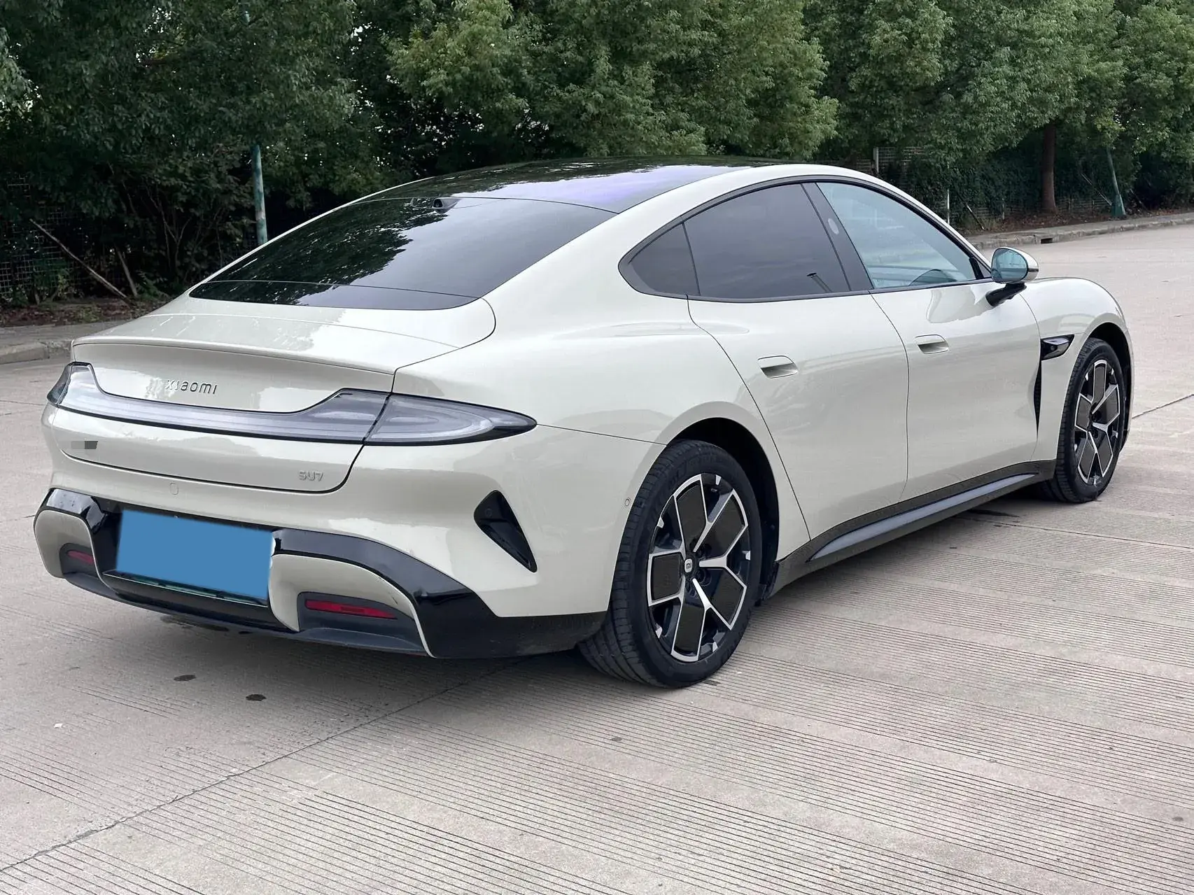 2024 MI SU7 thumbnail 4