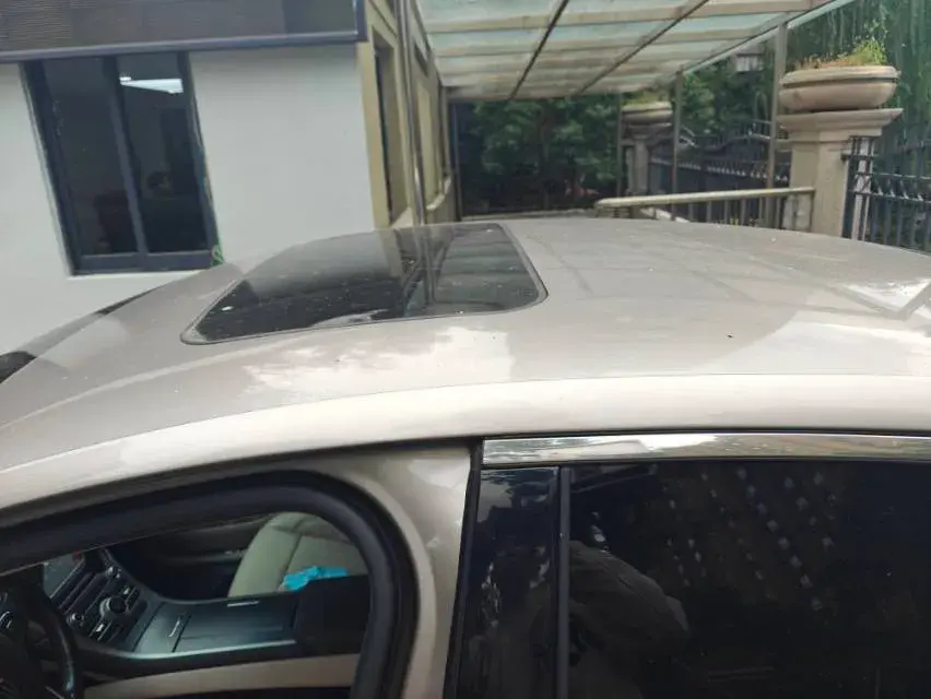 2018 LINCOLN MKZ thumbnail 4