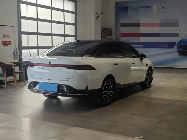 2022 XPENG P5 thumbnail 4