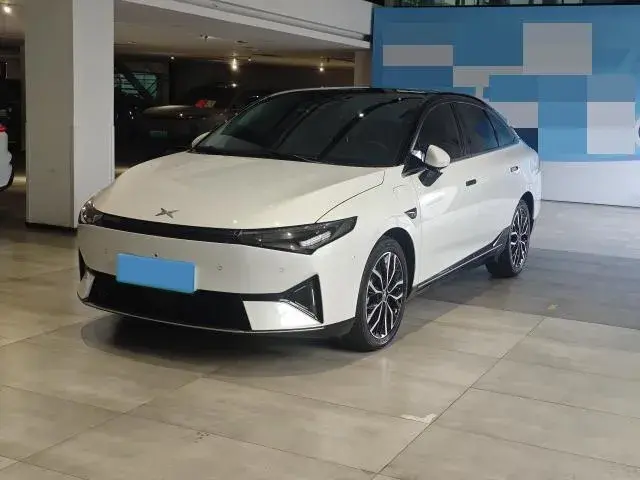 2022 XPENG P5 view 1
