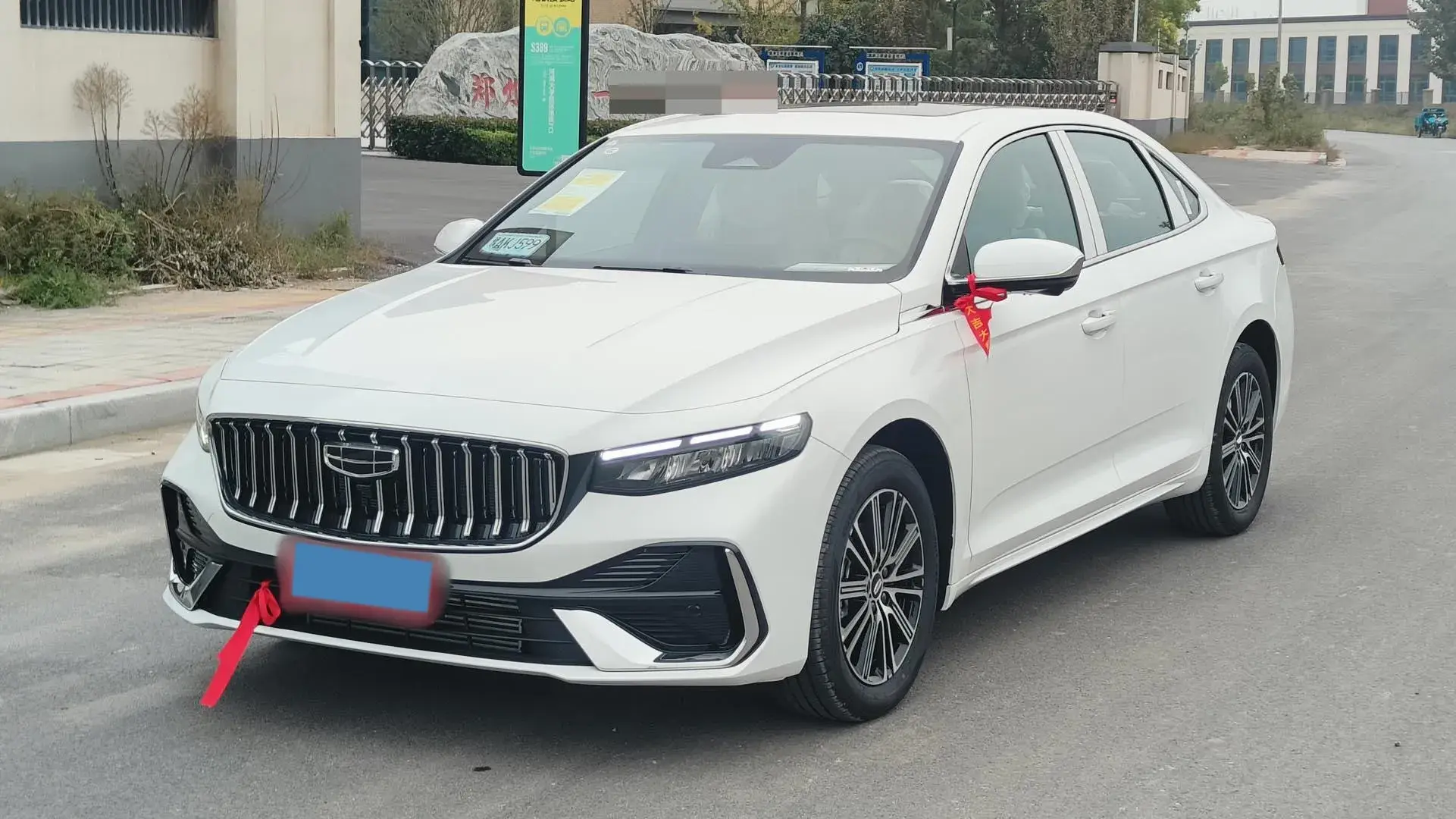 2023 GEELY PREFACE view 1