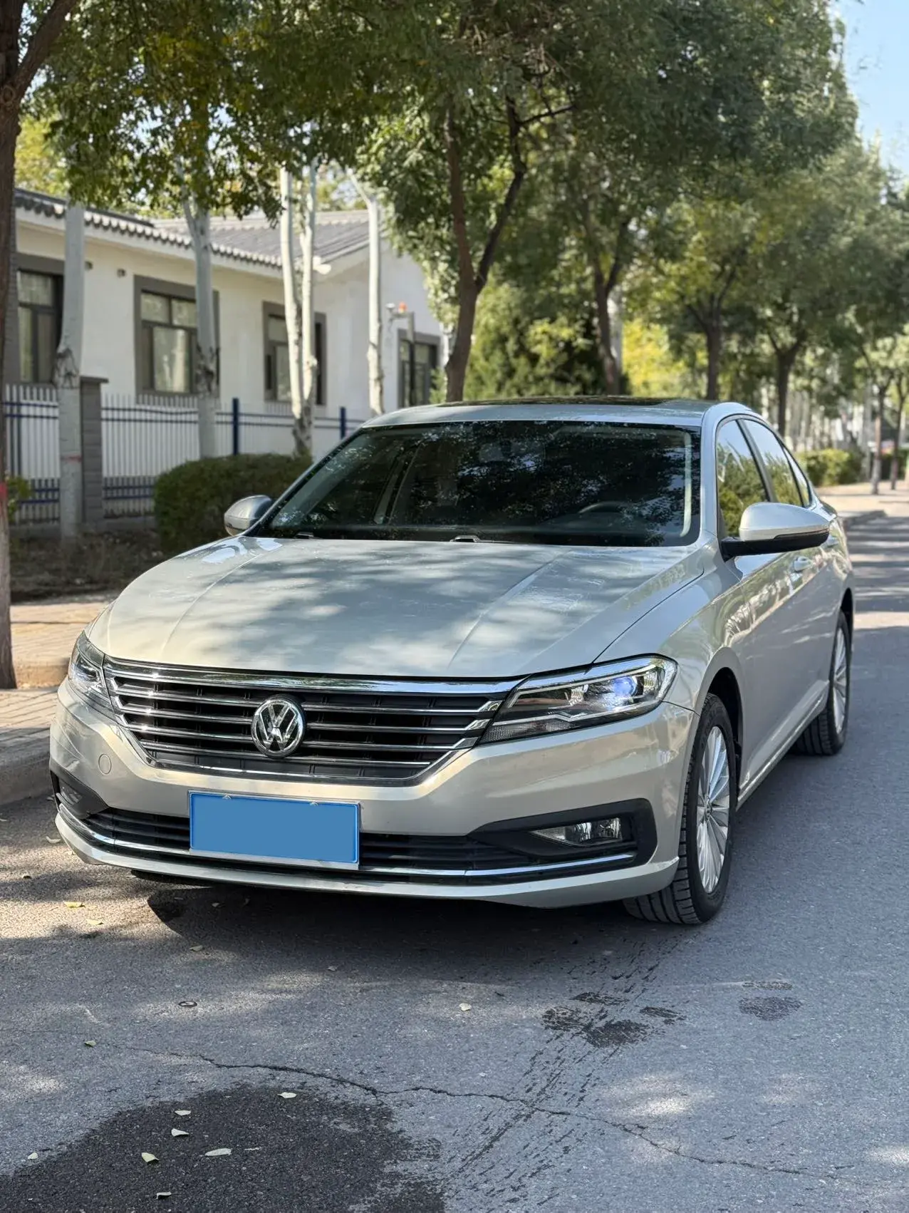 2019 VOLKSWAGEN LAVIDA view 1
