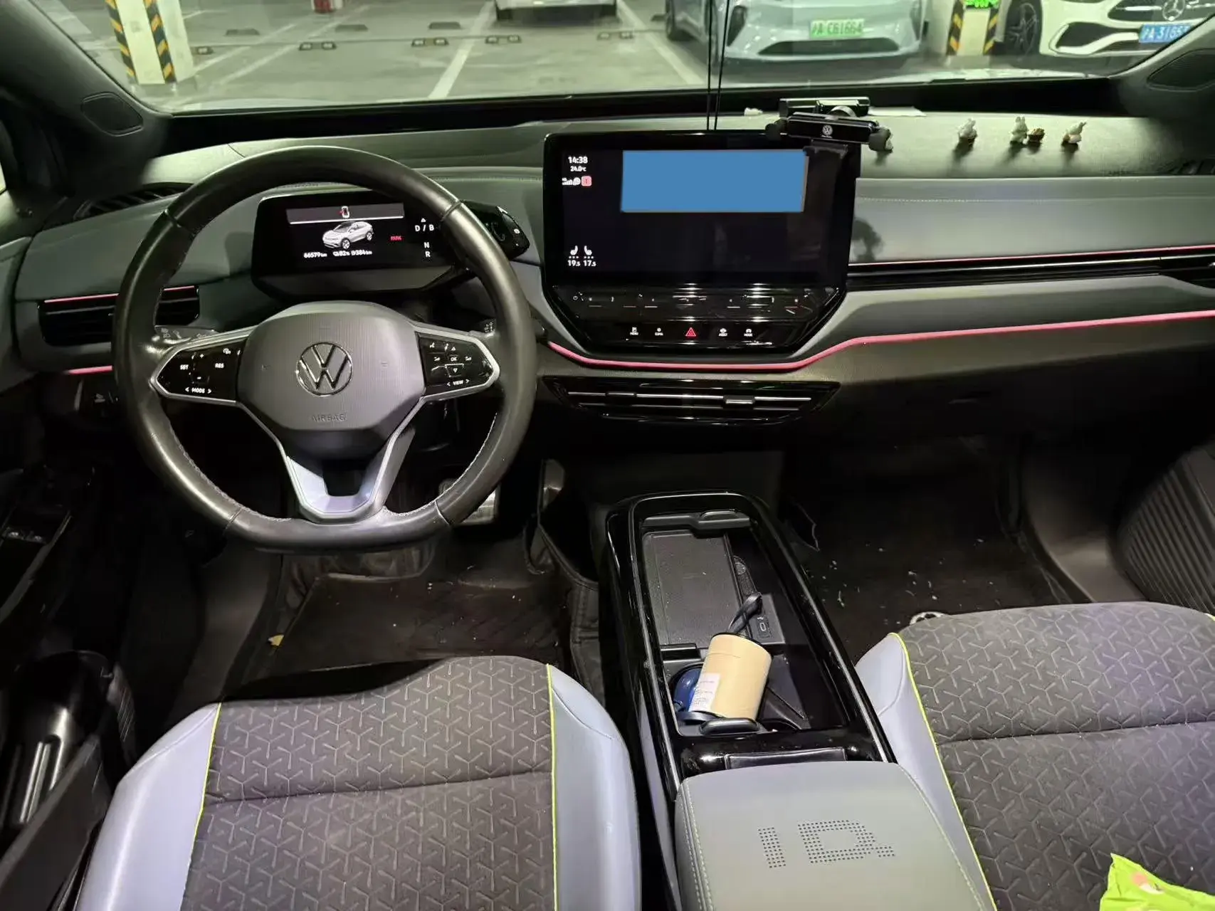 2022 VOLKSWAGEN ID.4 thumbnail 3