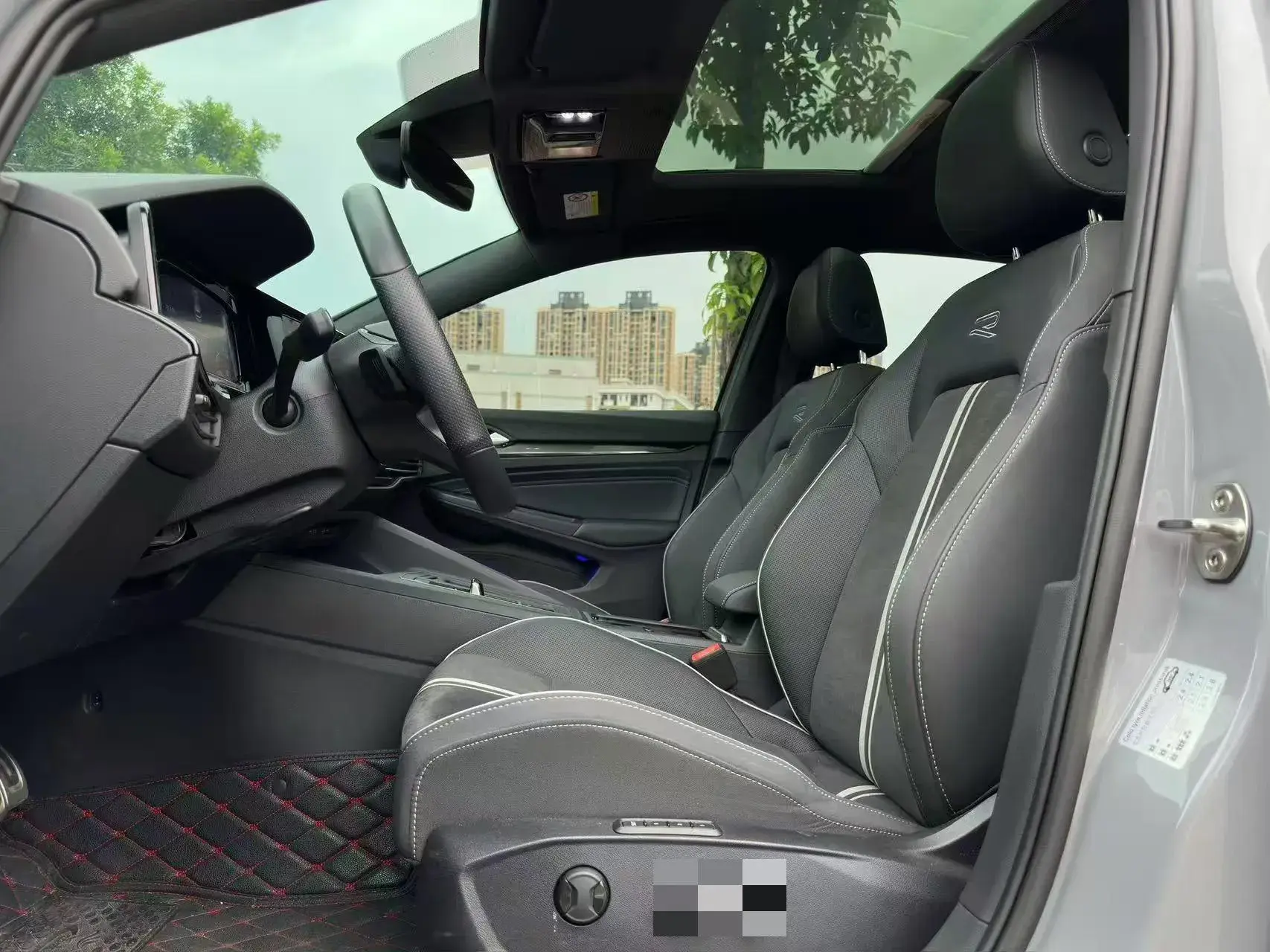 2021 VOLKSWAGEN GOLF thumbnail 3