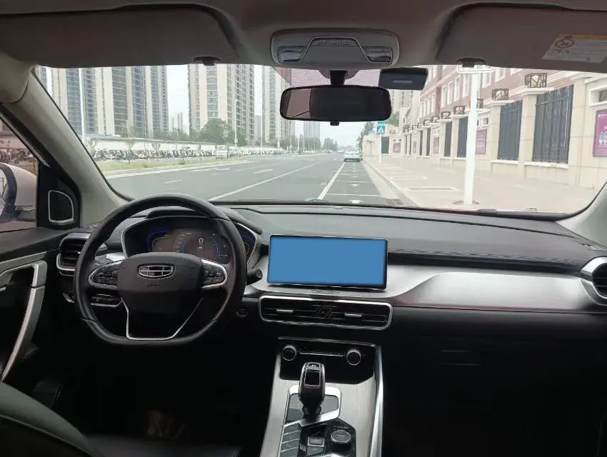 2020 GEELY COOLRAY thumbnail 2