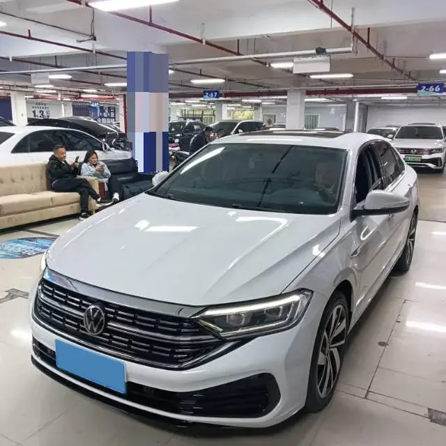 2025 VOLKSWAGEN SAGITAR view 1