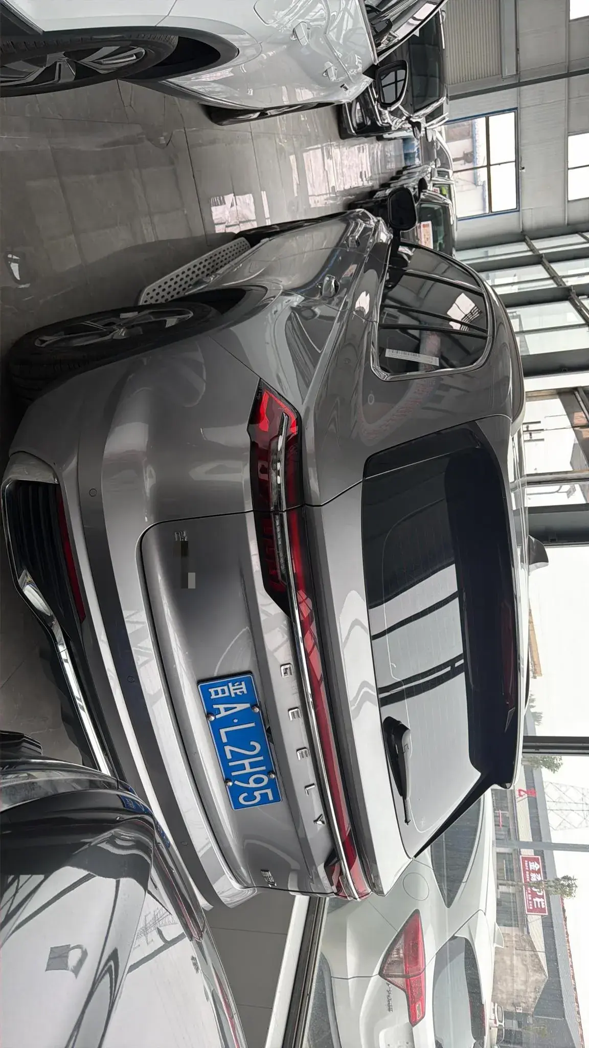 2024 GEELY MONJARO thumbnail 4