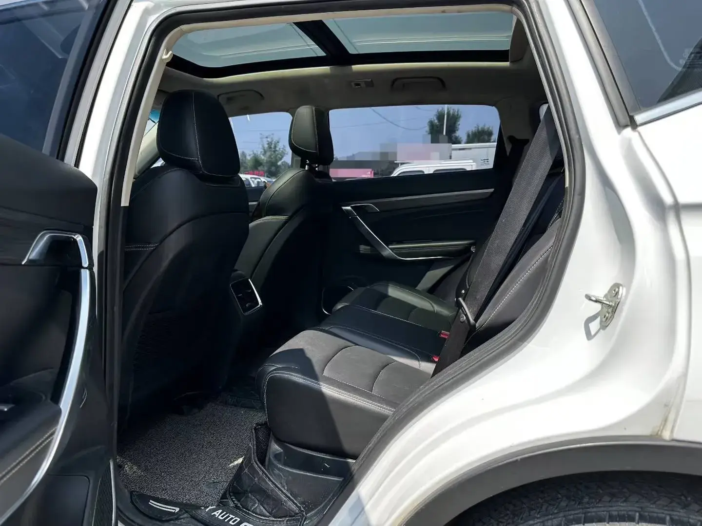 2020 GEELY AZKARRA thumbnail 4