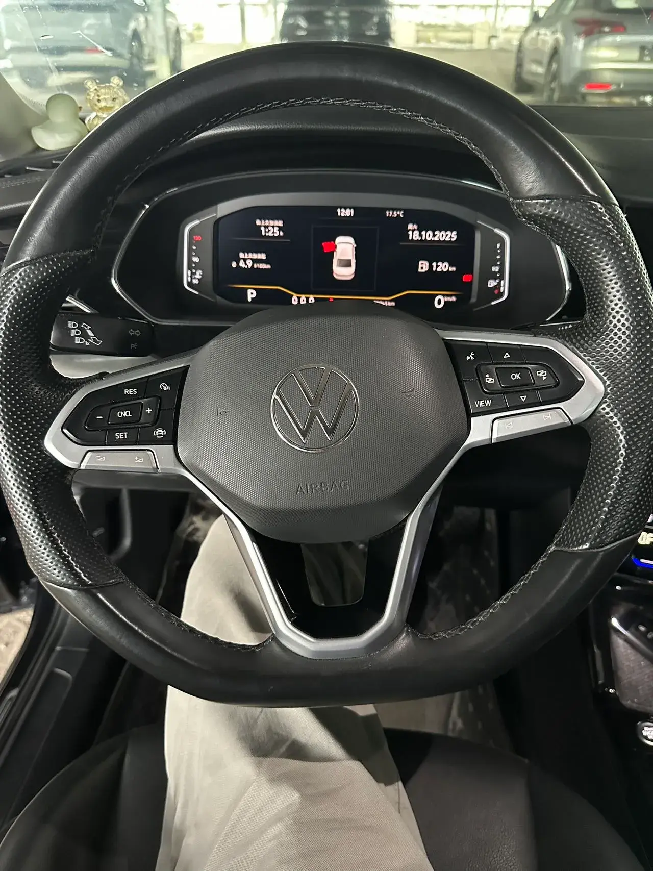 2022 VOLKSWAGEN PASSAT thumbnail 4