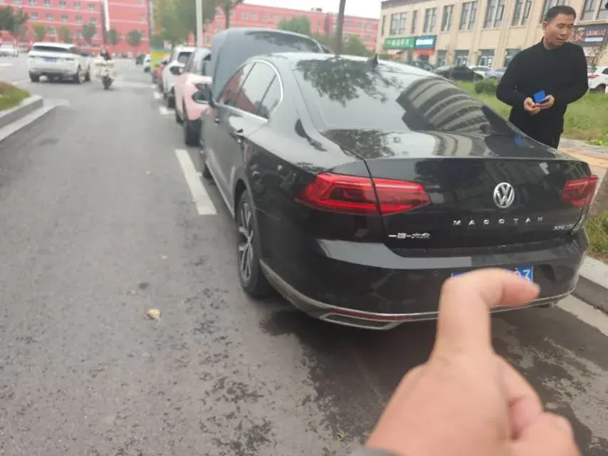 2020 VOLKSWAGEN MAGOTAN thumbnail 4