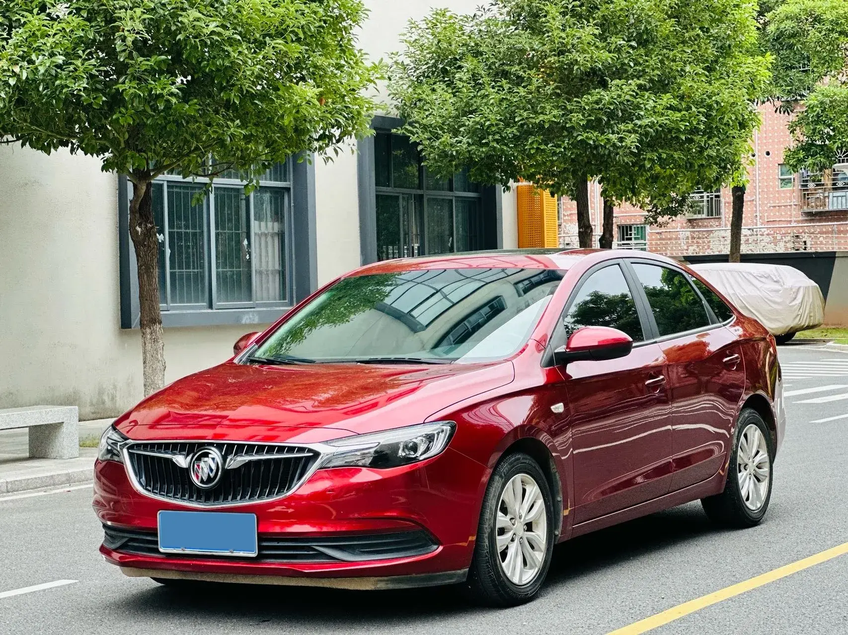 2021 BUICK EXCELLE view 1