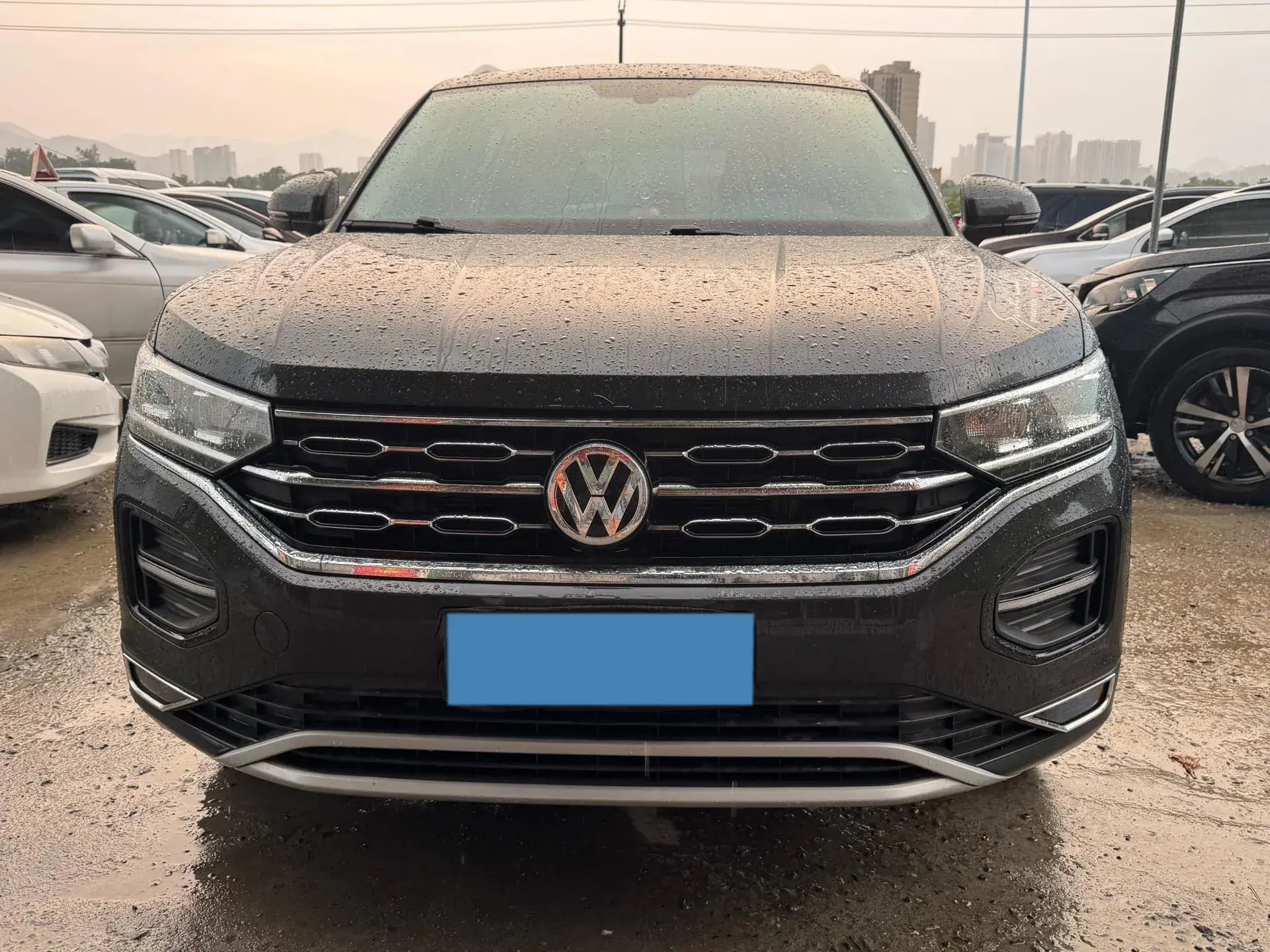 2020 VOLKSWAGEN TAYRON thumbnail 2