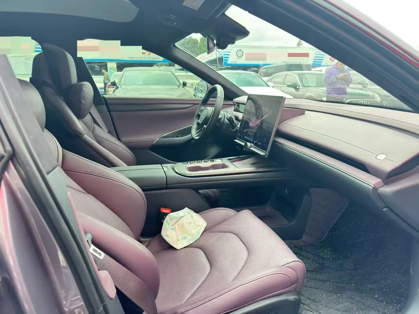 2024 MI SU7 thumbnail 4