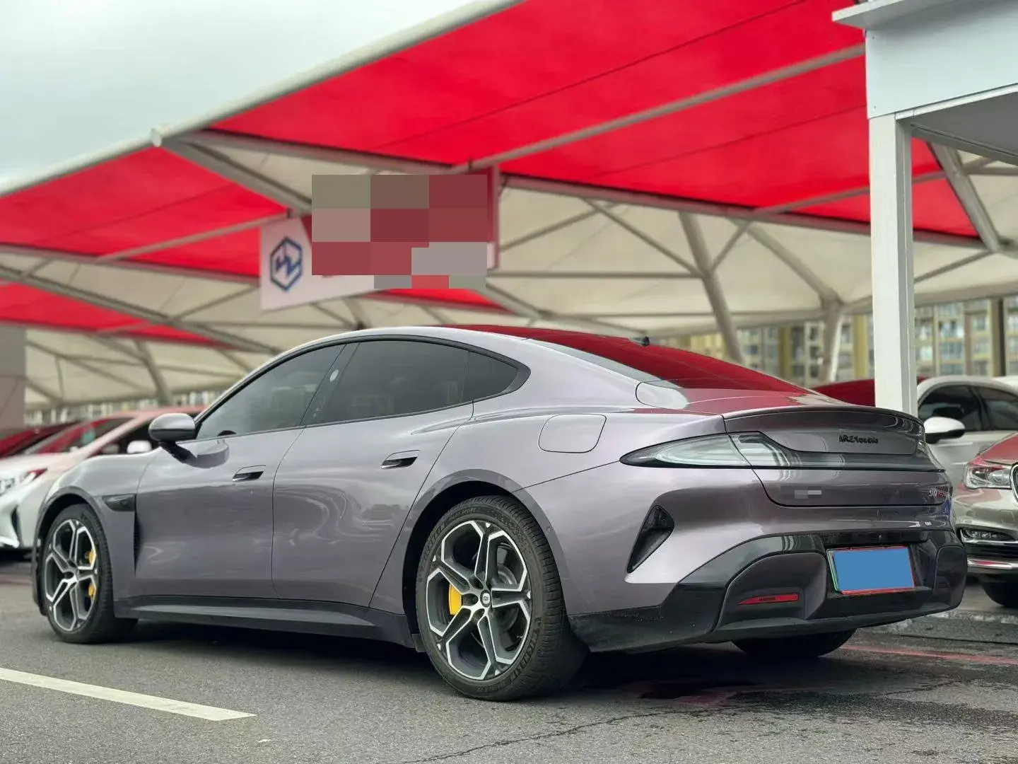 2024 MI SU7 thumbnail 2