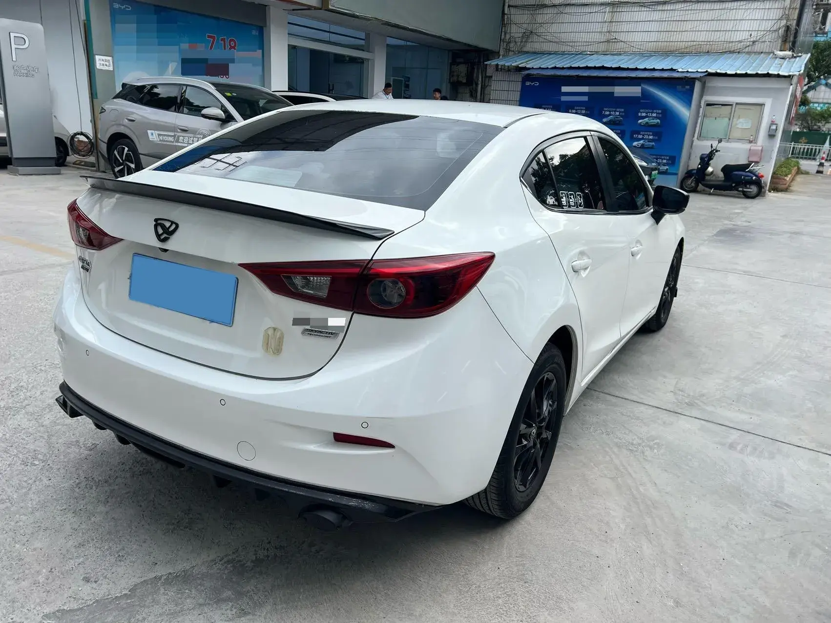 2017 MAZDA 3 thumbnail 2