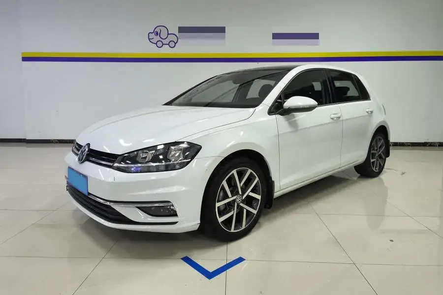 2020 VOLKSWAGEN GOLF view 1