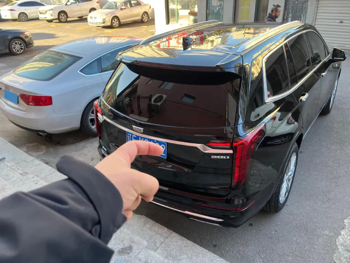 2021 Cadillac XT6 2.0T 237HP L4 9AT,autocango,china used car exporter,china ev exporter,chinese used car exporter,chinese used ev exporter
