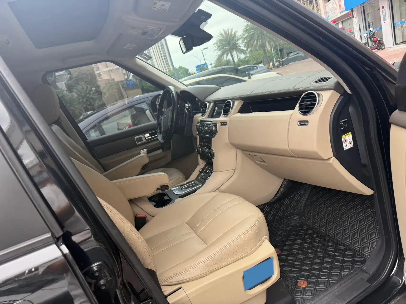 2016 LAND ROVER thumbnail 4