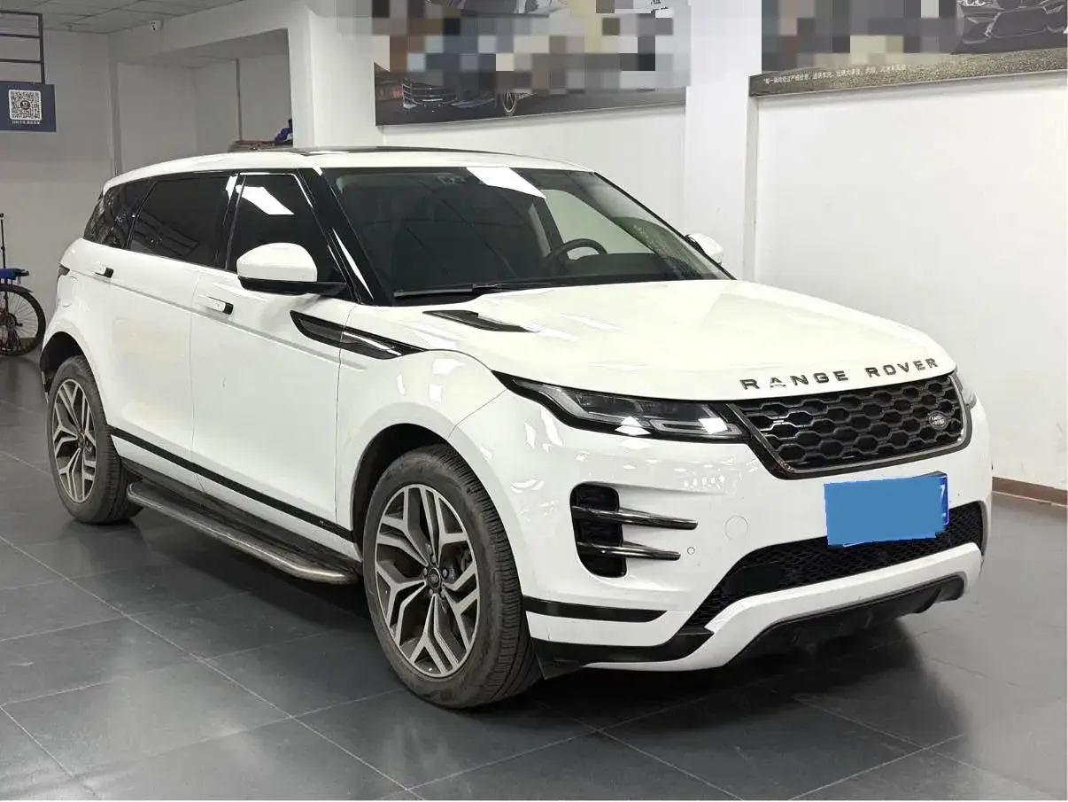 2021 LAND ROVER thumbnail 3