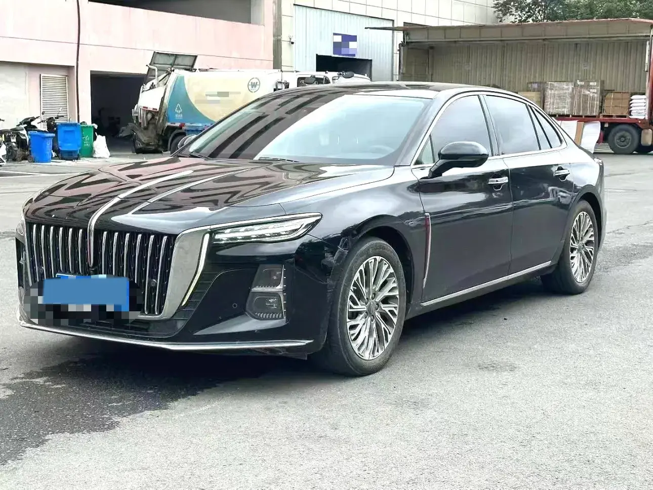 2023 HONGQI H5 view 1