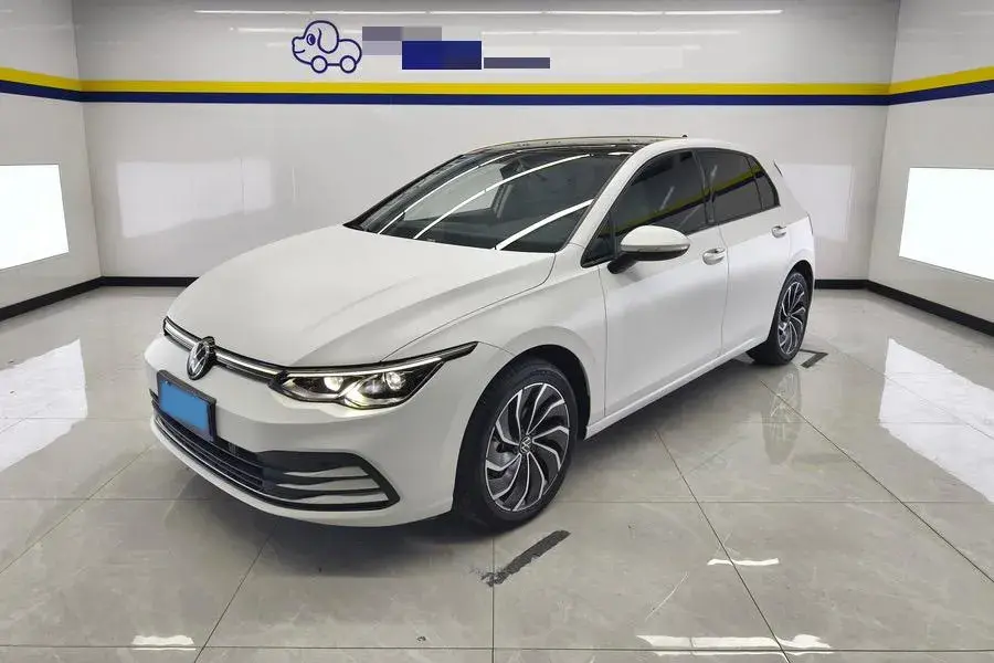 2021 VOLKSWAGEN GOLF view 1