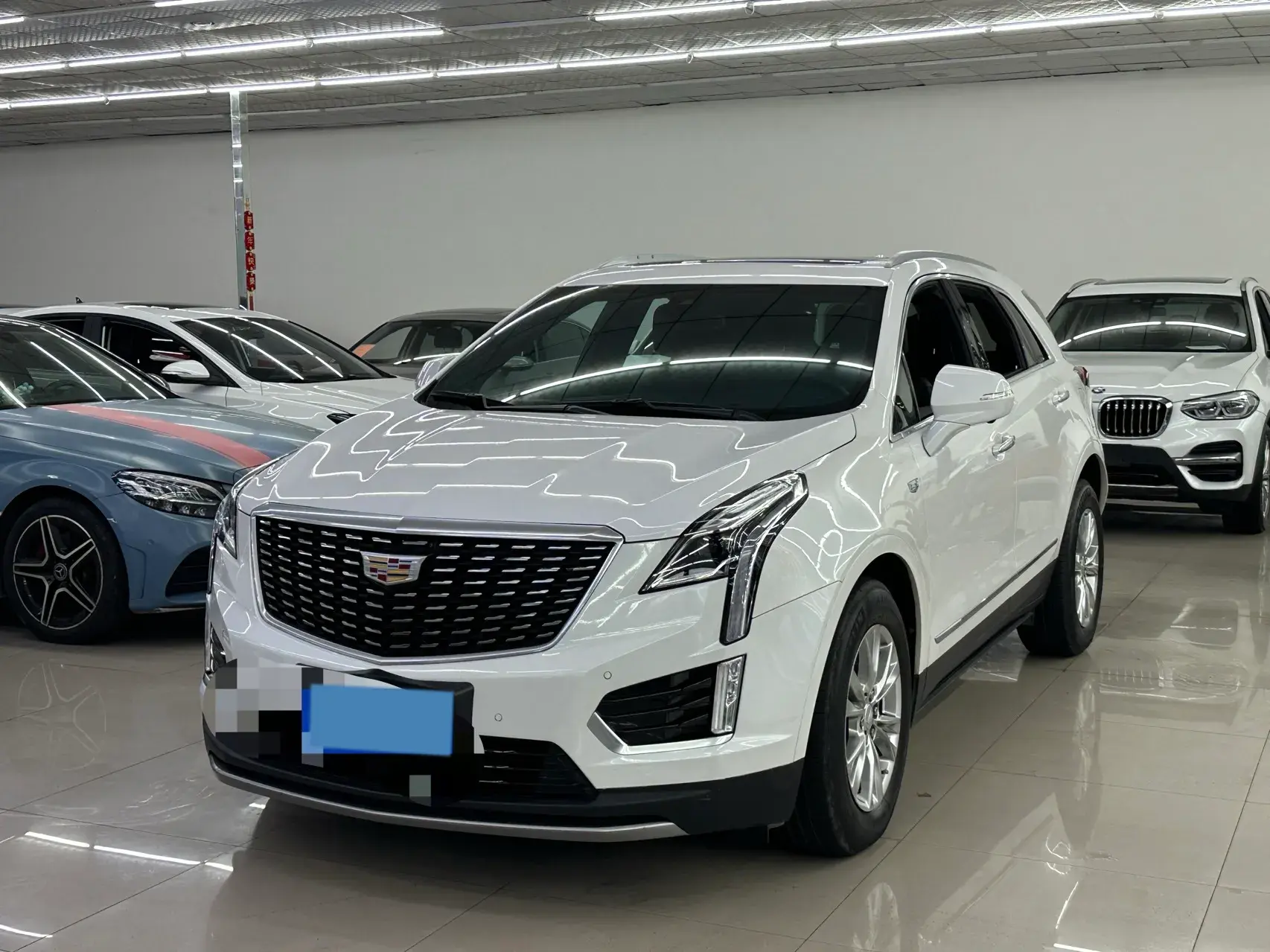 2022 CADILLAC XT5 view 1