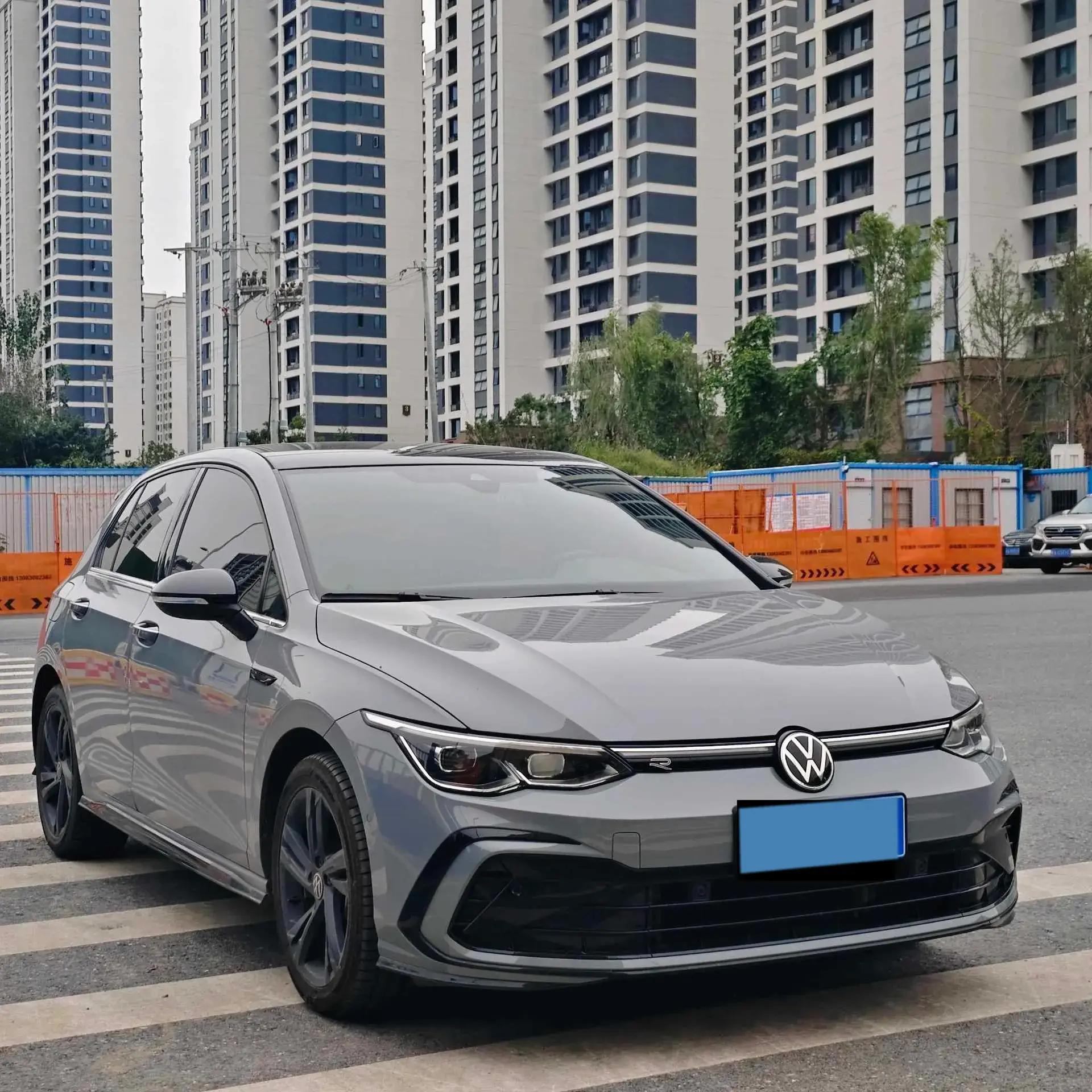 2021 VOLKSWAGEN GOLF thumbnail 3