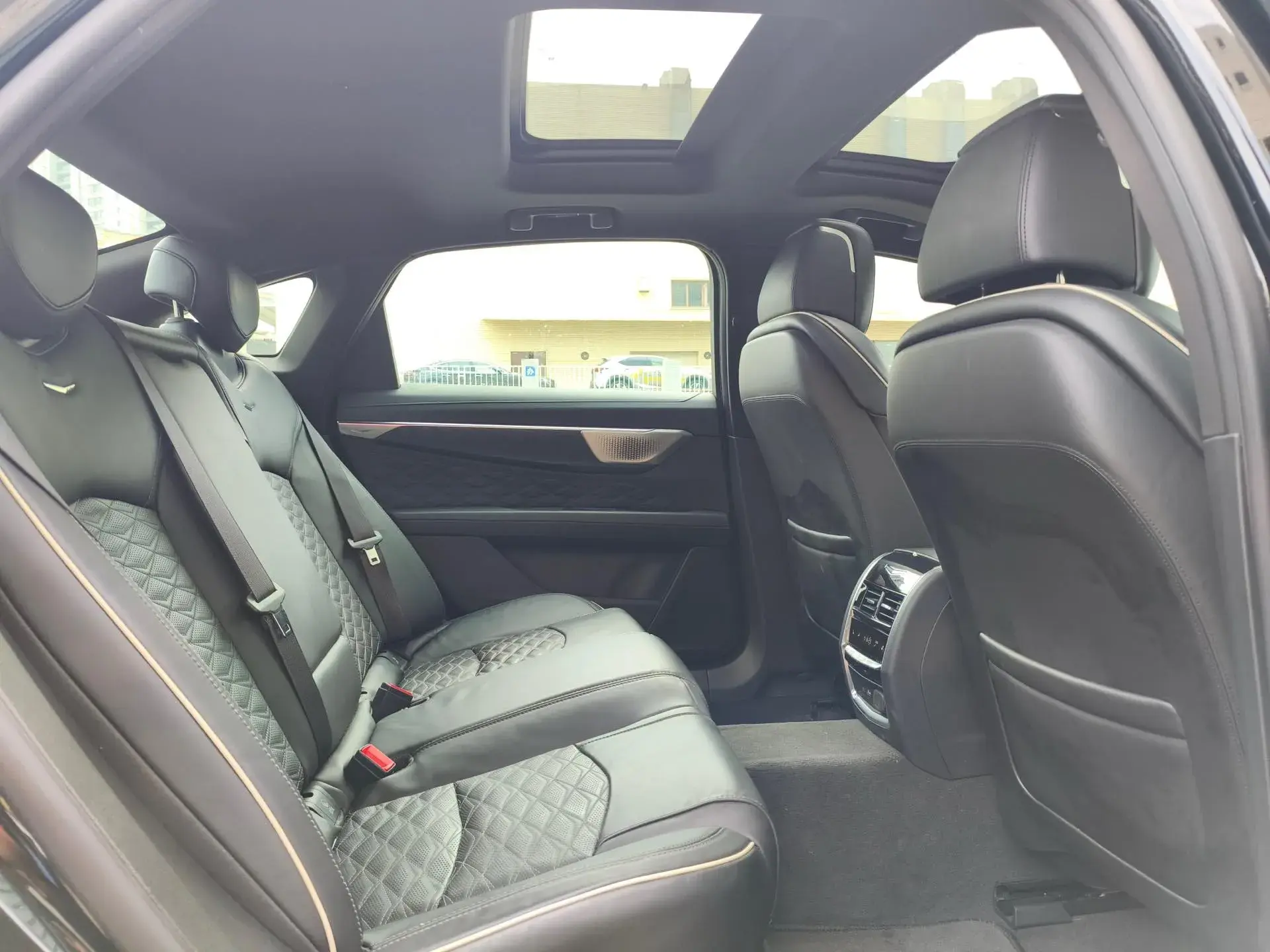 2023 CADILLAC CT6 thumbnail 4