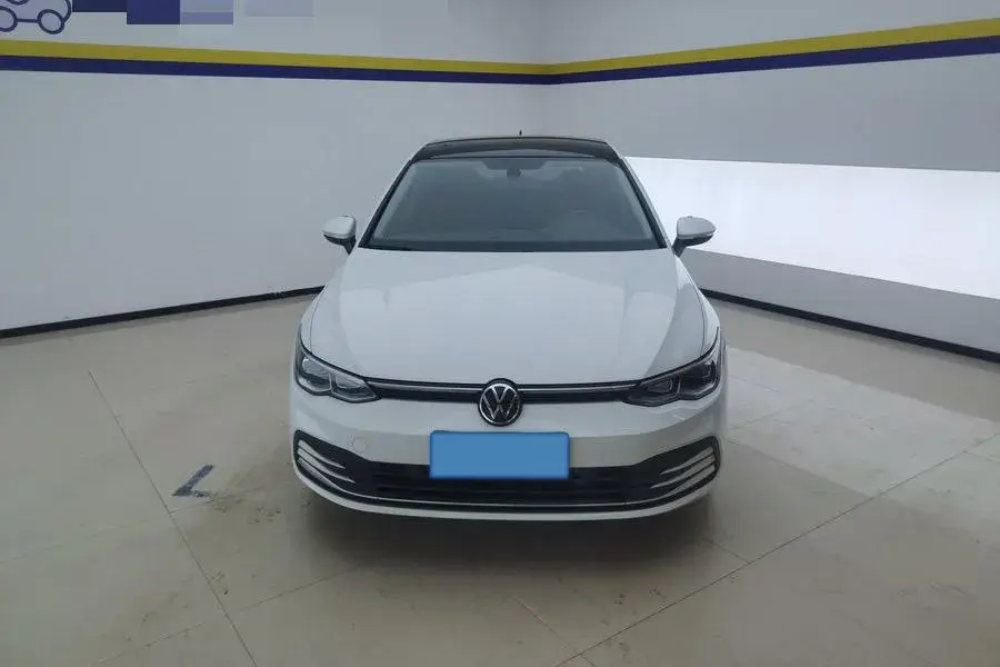 2021 VOLKSWAGEN GOLF thumbnail 3
