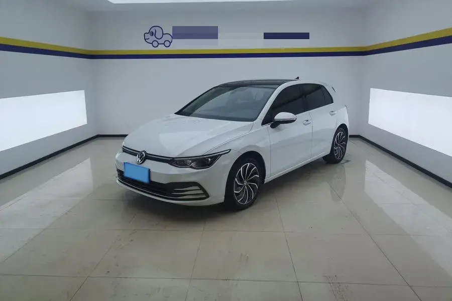 2021 VOLKSWAGEN GOLF view 1