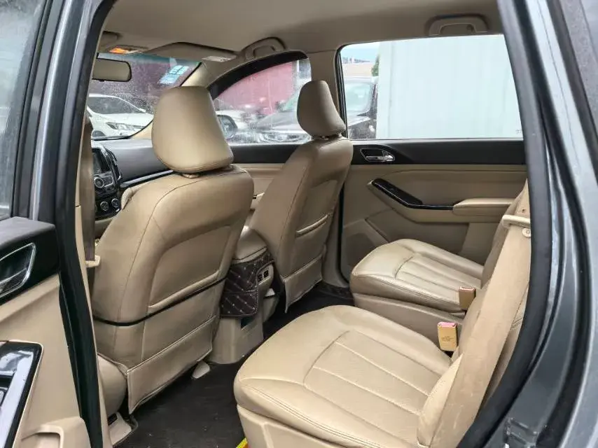 2014 BAOJUN 730 thumbnail 3